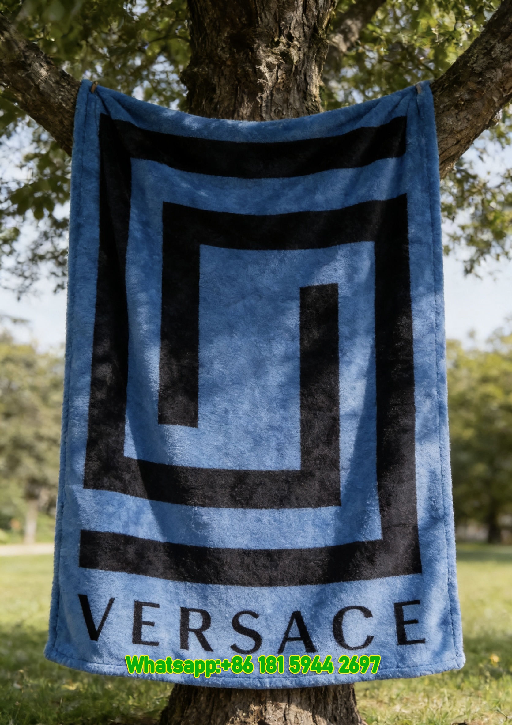Versace Iconic Greek Key Print Flannel Throw Blanket Luxury Blue and Black Sofa Cover Blanket IMG_1552